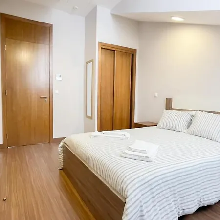 Casa Do Teatro 蓬塔德尔加达