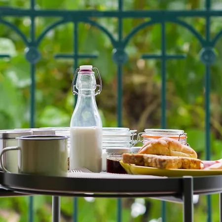 Casa Do Teatro 蓬塔德尔加达